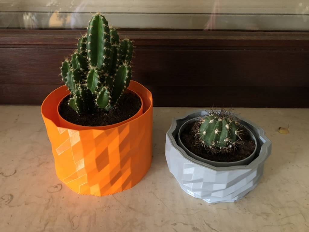 3D printed flower pot.