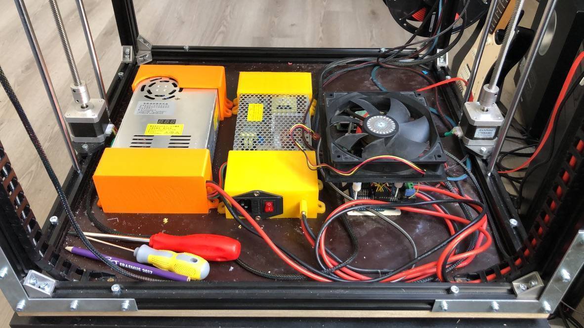 Installed a second dedicated 24V PSU for the heat bed, doubling the maximum temperature.